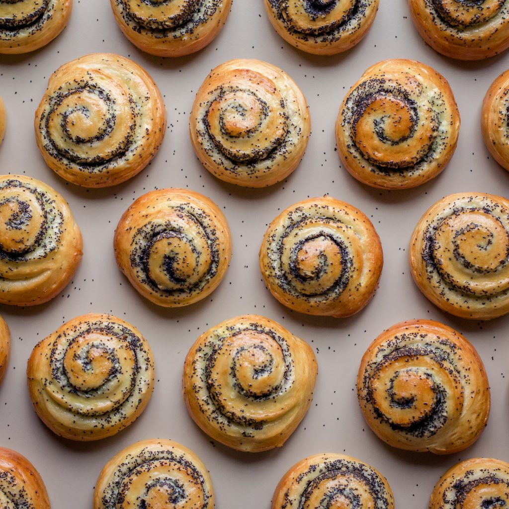 Onion Poppy Challah Rolls