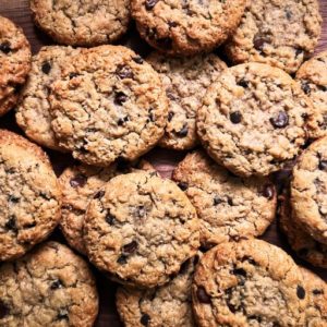 Chocolate Chip Oatmeal Cookies